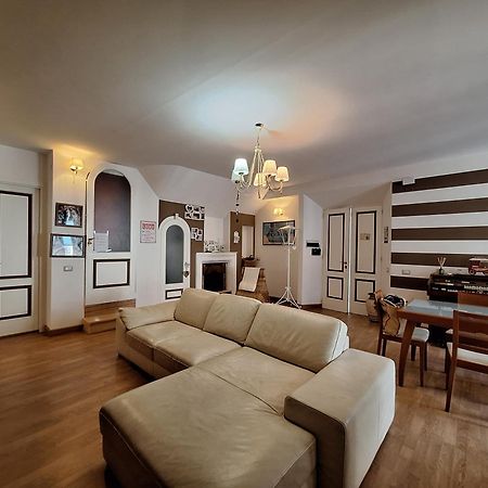 Judith Wright'S Home مايوري المظهر الخارجي الصورة