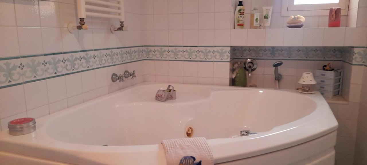 Judith Wright'S Home مايوري المظهر الخارجي الصورة